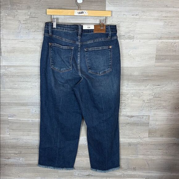 Judy Blue Dark Wash Cropped Jeans - Picture 3 of 5